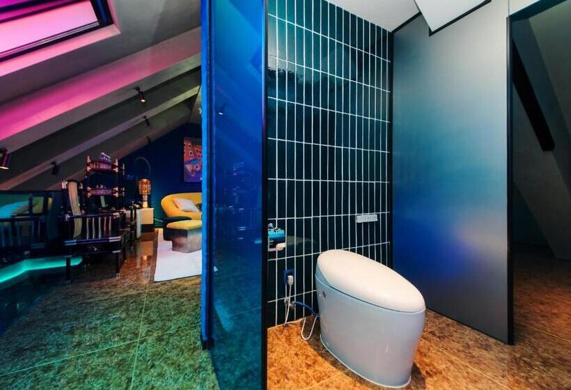 جناح ديلوكس, Space Design