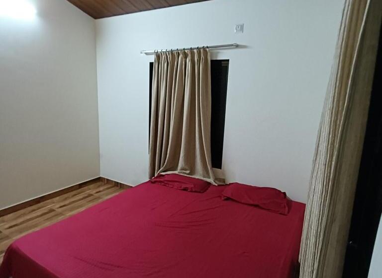 带2个卧室的别墅, Sun And Moon Farmhouse Salvad