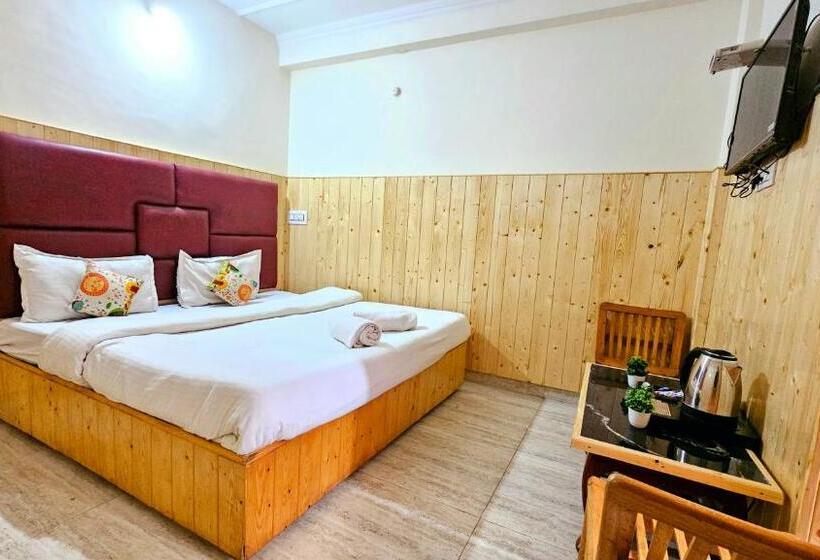 스탠다드 룸 킹사이즈 침대, Suraj Retreat Inn