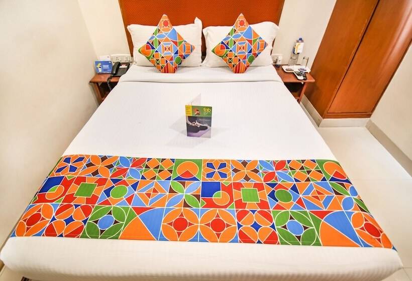 Номер Deluxe, Treebo Sam Residency