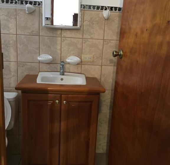 Четырехместный Номер Economy, Villa Prats