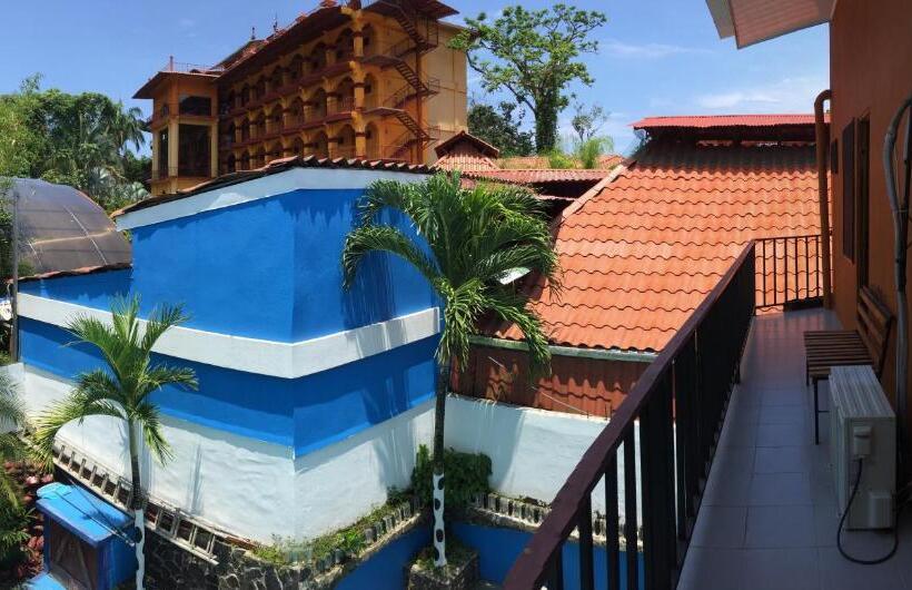 Четырехместный Номер Economy, Villa Prats