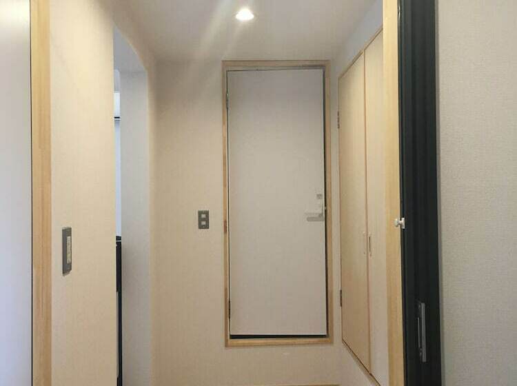 اتاق استاندارد با چشم‌انداز باغ, B&b Neagari