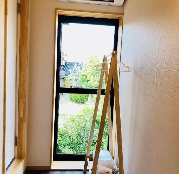 اتاق استاندارد با چشم‌انداز باغ, B&b Neagari