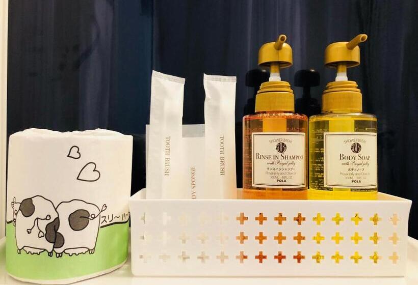 اتاق استاندارد سه نفره, B&b Neagari