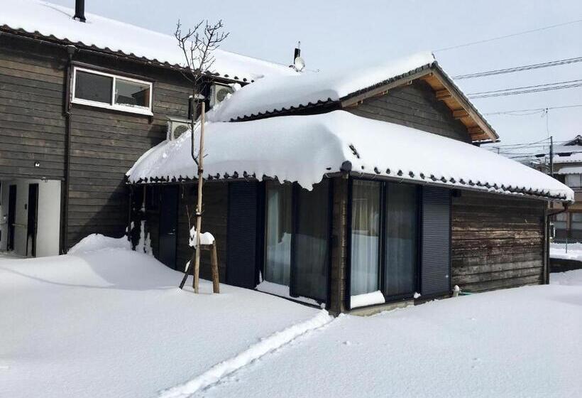 اتاق سوپریور, B&b Neagari