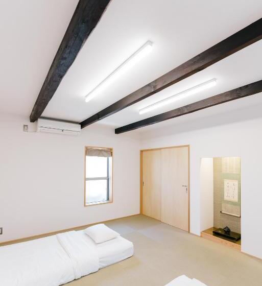 اتاق سوپریور, B&b Neagari