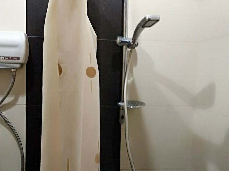 Superior Room, Komitas Avenue Guest House