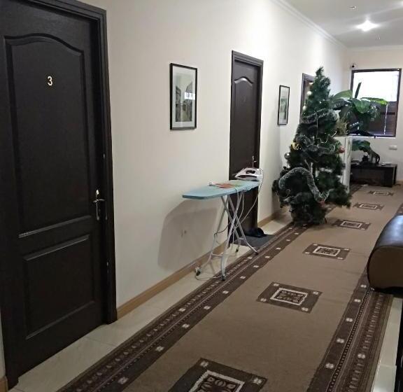 Superior Room, Komitas Avenue Guest House