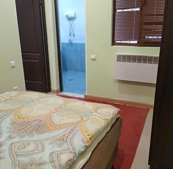 1 Bedroom Apartment, Komitas Avenue Guest House