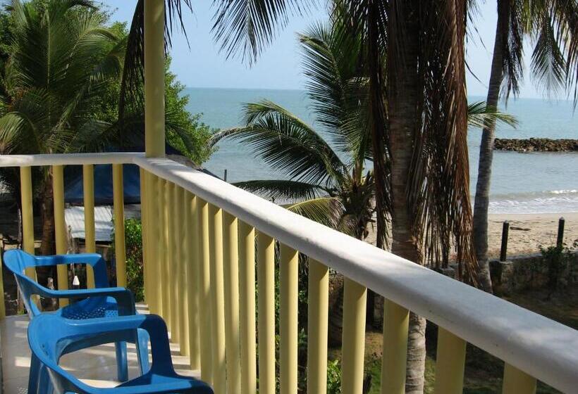 Studio Familial, Cabanas Recreaciones