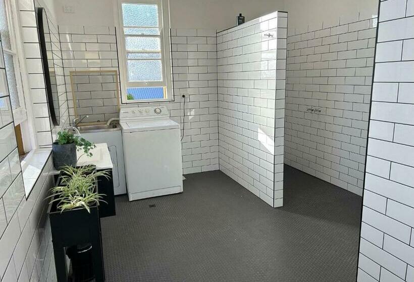 Номер Стандарт Индивидуальный, The Tamworth