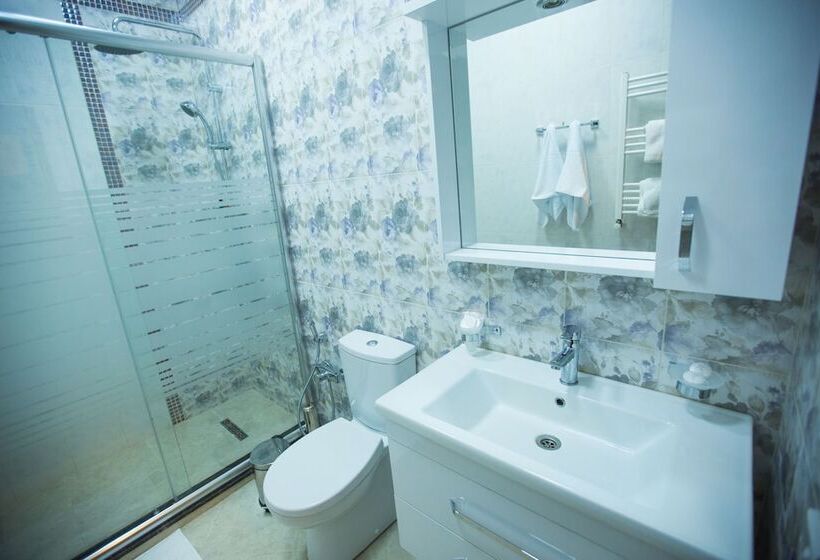 اتاق خانوادگی, Regnum Hotel Baku