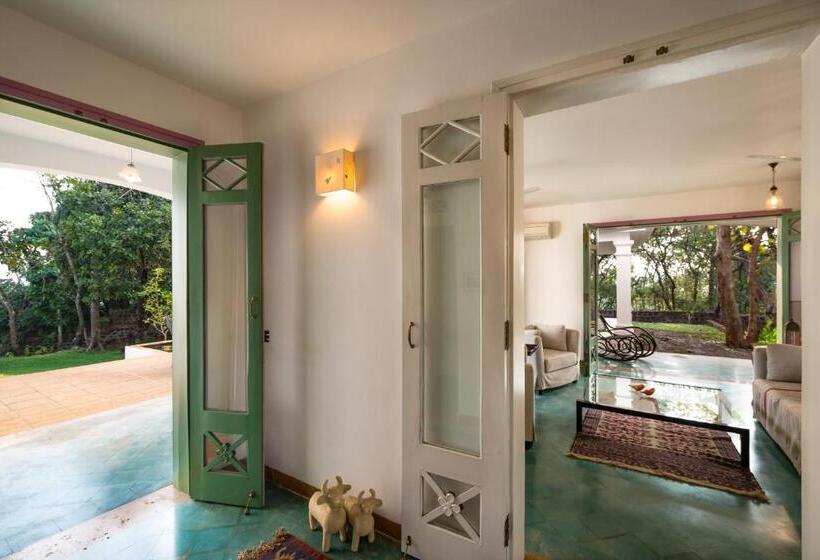 Номер Стандарт Вид на Сад, The Postcard Velha, Goa