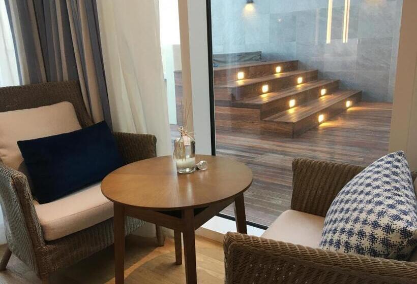 Люкс Повышенной Комфортности, Lotte Resort Sokcho