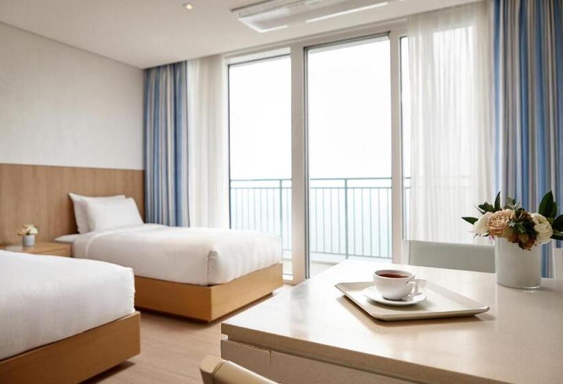 Номер Deluxe, Lotte Resort Sokcho