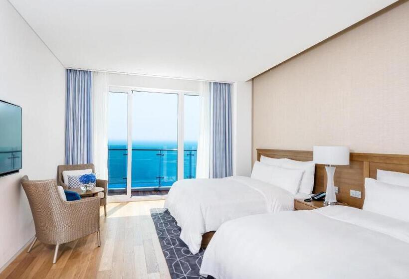 Люкс Повышенной Комфортности, Lotte Resort Sokcho