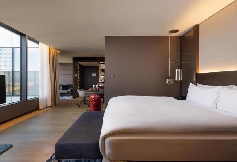 سوییت جونیور, Intercontinental   Ljubljana, An Ihg
