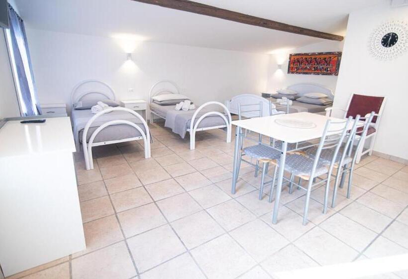 家庭间, B&b Villaggio Regina
