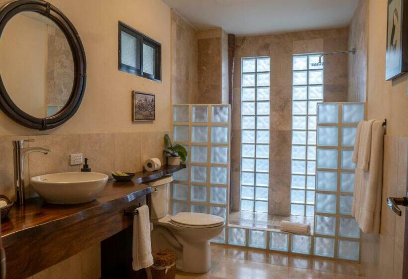 اتاق استاندارد با تخت بزرگ, Treecasa Hotel & Resort Nicaragua