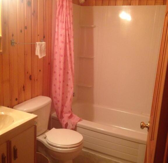 샬레, High Falls Bay Cottages, Camping & Waterpark