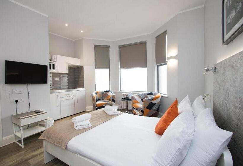 Студия Deluxe, Westciti Caroco Apart