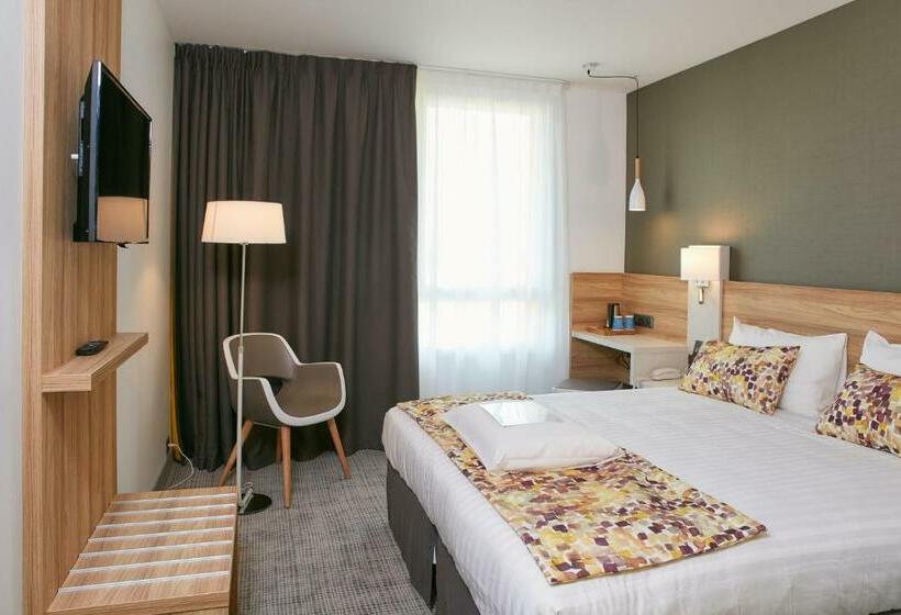 Номер Стандарт, Kyriad Pontarlier