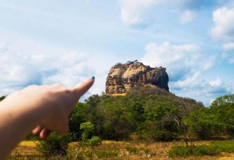 豪华三人间, Sigiriya Pikaso Homestay
