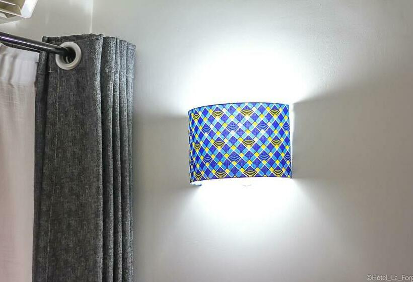 Standard Room, Laforge