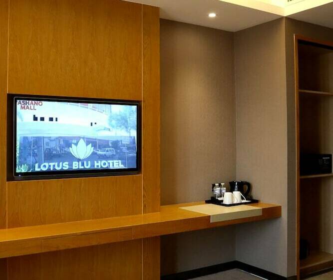 디럭스 룸, Lotus Blu