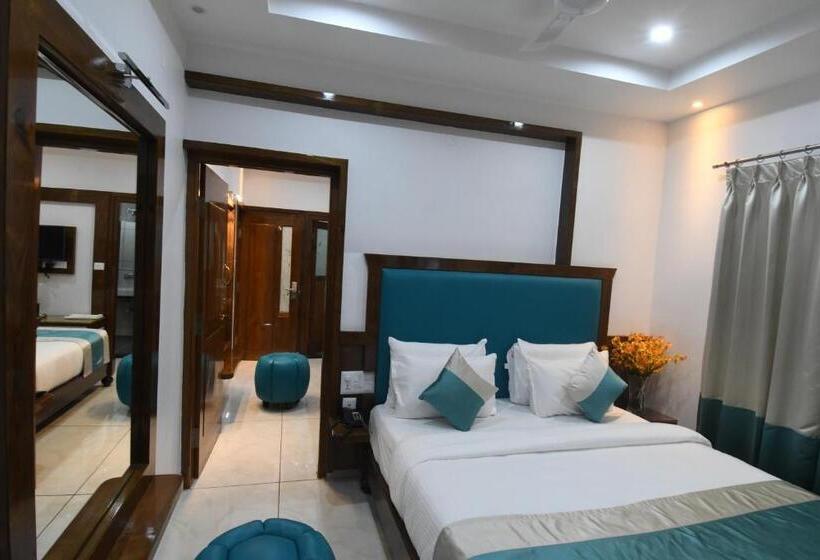 سوییت خانوادگی, Lok Sagar Mysore