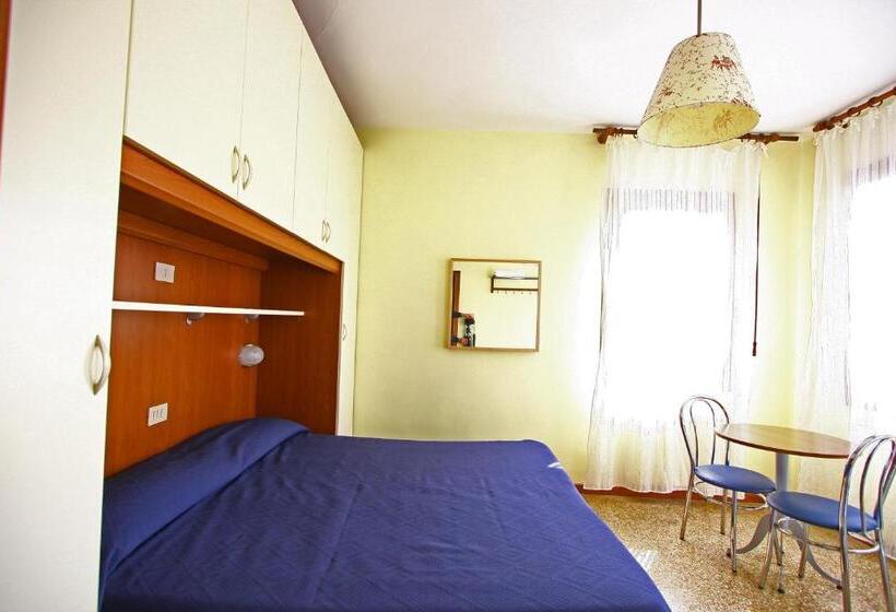 StandaardKamer, Dalla Mora