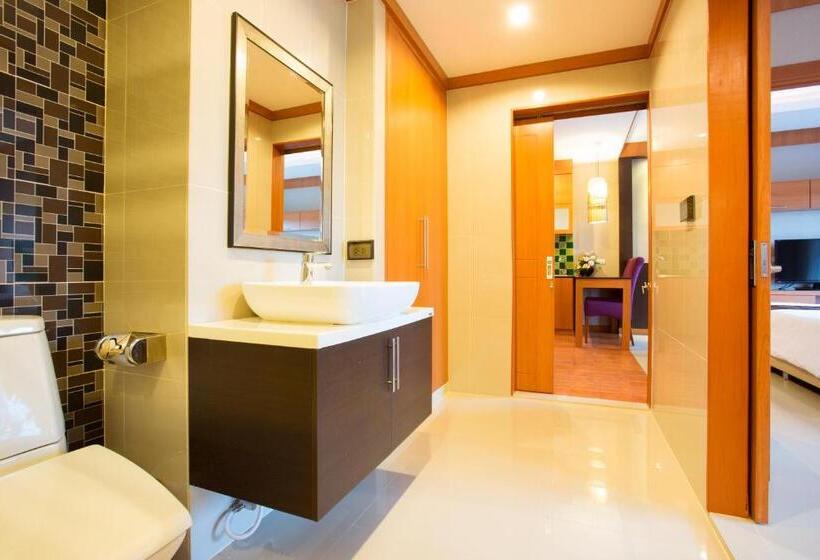סוויטה משפחתית, Romantic Khon Kaen