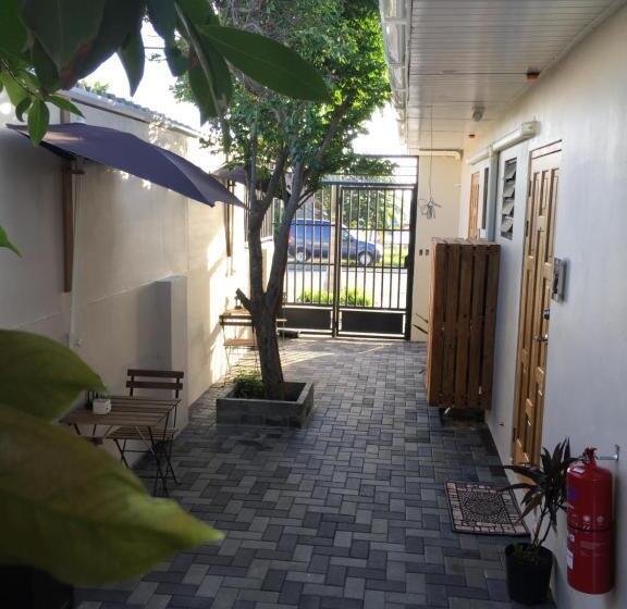 اتاق لوکس, The Pier Beach Inn & Suites