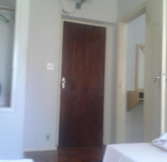 이코노이 4인룸, Columbia Palace