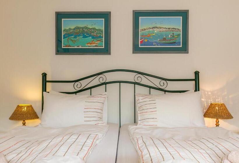 Номер Стандарт Вид на Горы, Hout Bay Lodge