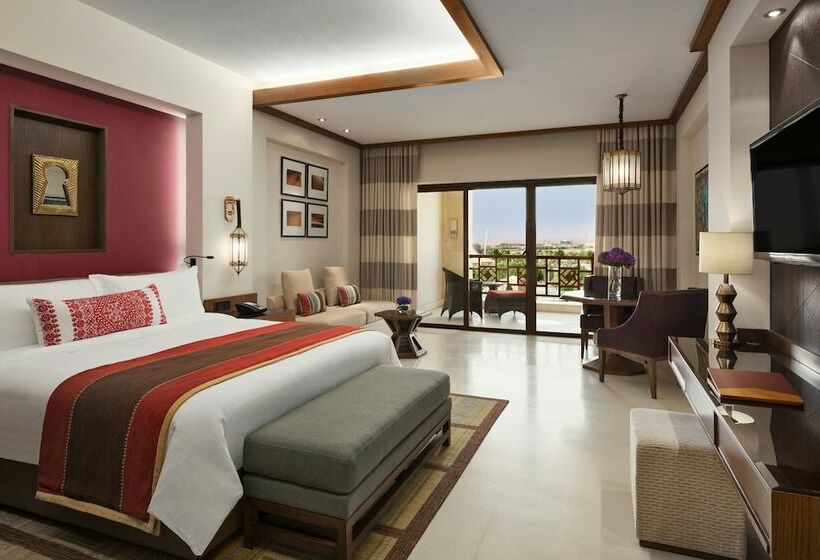 Номер Superior Вид на Сад, Intercontinental Durrat Al Riyadh Resort & Spa, An Ihg