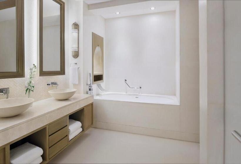 Королевский Люкс, Intercontinental Durrat Al Riyadh Resort & Spa, An Ihg