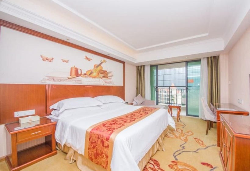 Номер Deluxe, Vienna Classic Hotel Qingyuan Taihe Ancient Cave Scenic Area