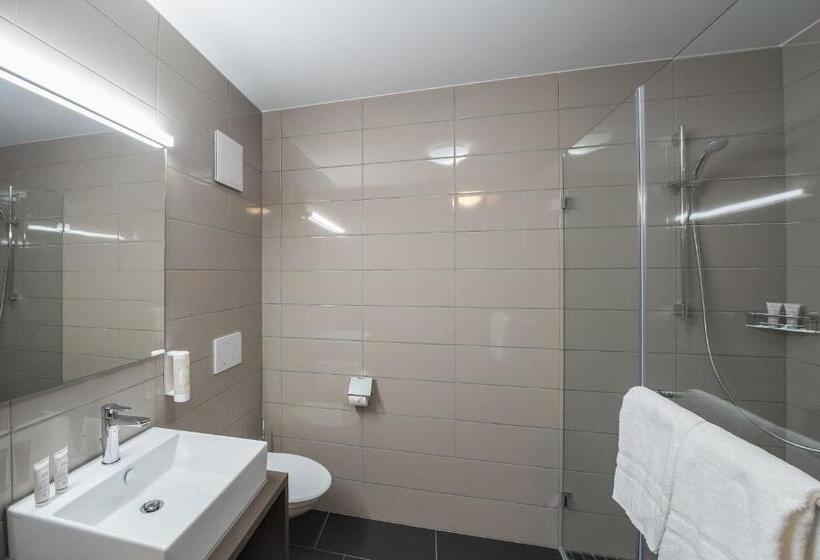 Полулюкс с Балконом, Aparthotel Baden
