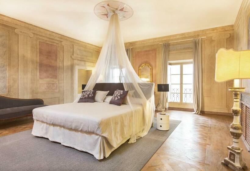 سوییت لوکس, Cortona Charme