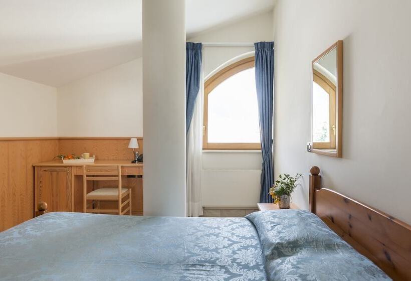 اتاق استاندارد یک نفره, Albergo Il Giardino Del Rio