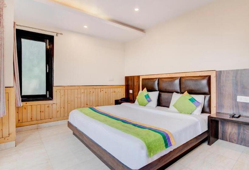 스탠다드 룸, Itsy Hotels Avantika With Forest View