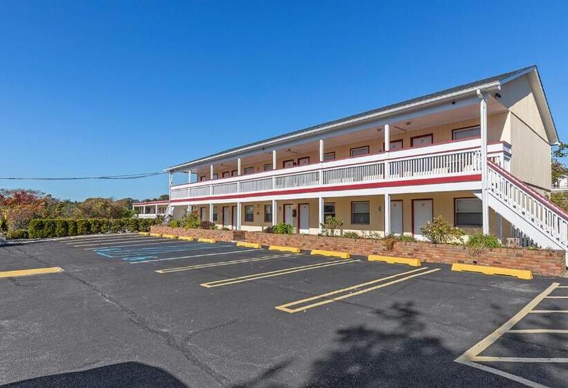 Номер Стандарт, Baywatch Hotel & Marina