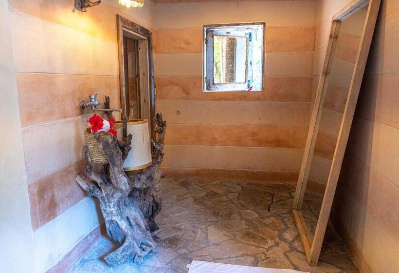 اتاق لوکس با چشم‌انداز دریا, Kinazi Upepo Beach Eco Lodge
