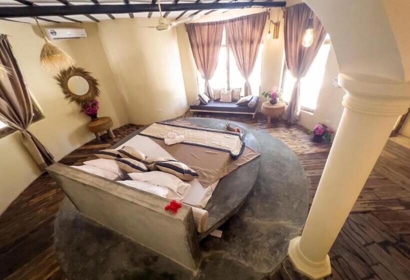 اتاق لوکس با چشم‌انداز دریا, Kinazi Upepo Beach Eco Lodge