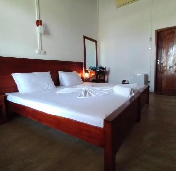 Номер Стандарт Вид на Море, Pearl Oceanic Resort   Trincomalee