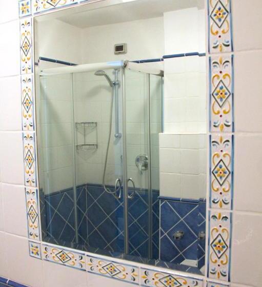 Номер Стандарт, B&b Amphisya