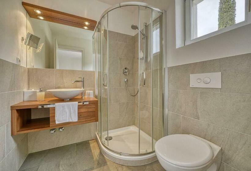 Standard Einzelzimmer mit Balkon, Appartement Kroneliving