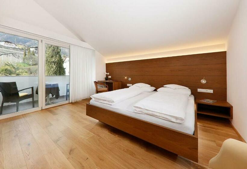 Standardzimmer mit Balkon, Appartement Kroneliving